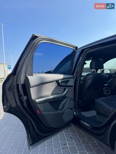 Внедорожник / Кроссовер Audi Q7 2016 в Коростышеве