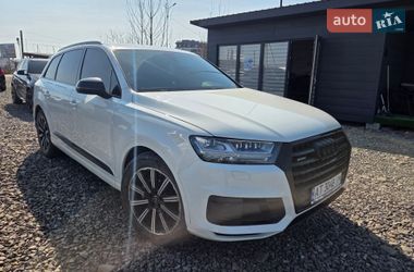 Audi Q7  2016