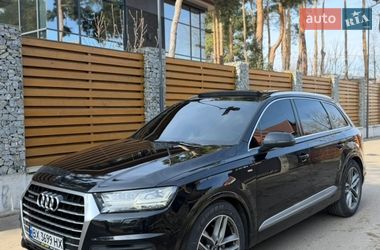 Audi Q7  2017