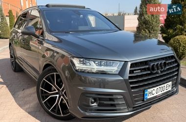 Audi Q7  2016