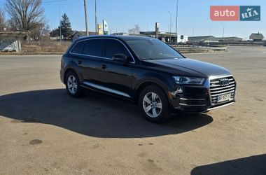 Audi Q7  2017