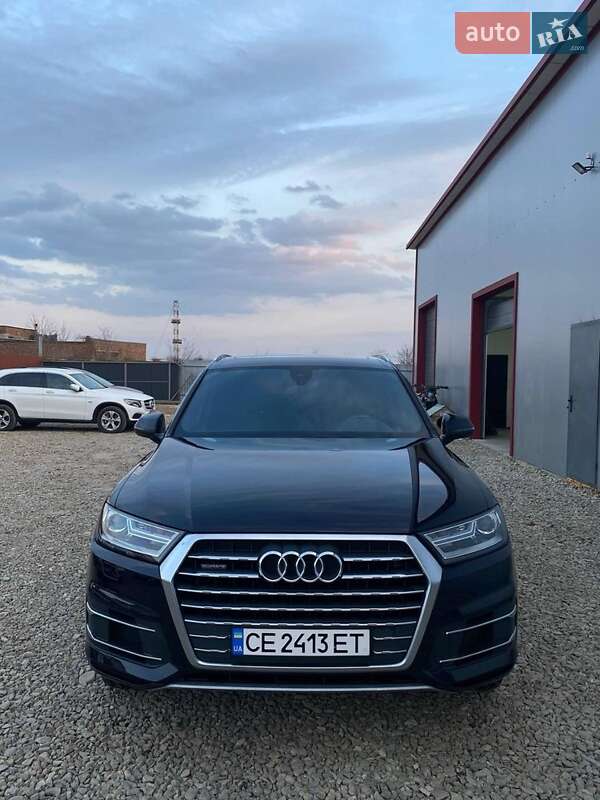 Ліфтбек Audi Q7