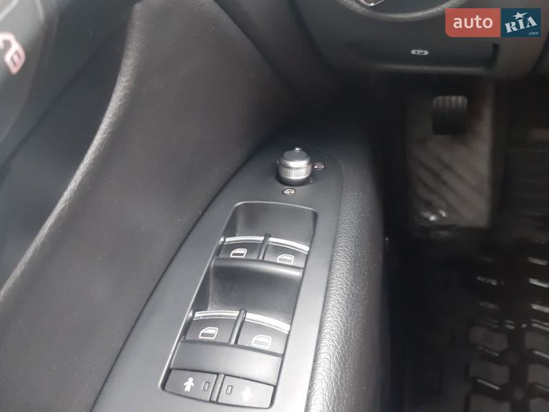 Внедорожник / Кроссовер Audi Q7 2015 в Киеве