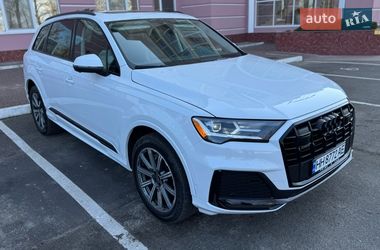 Audi Q7  2022