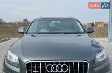 Audi Q7  2012