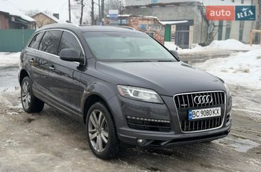 Audi Q7  2011