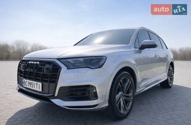 Audi Q7  2022