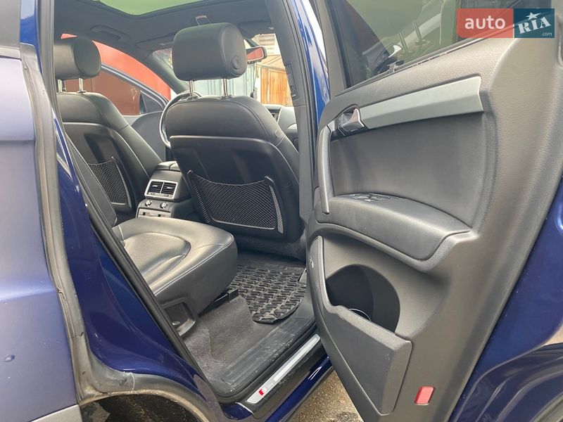 Внедорожник / Кроссовер Audi Q7 2014 в Киеве