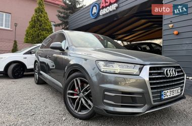 Audi Q7  2017