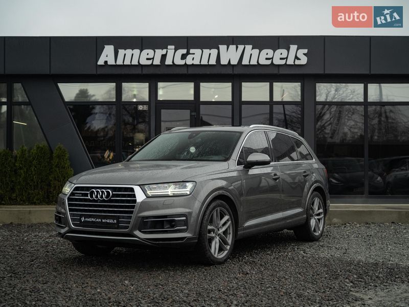 Позашляховик / Кросовер Audi Q7 2017 в Чернівцях