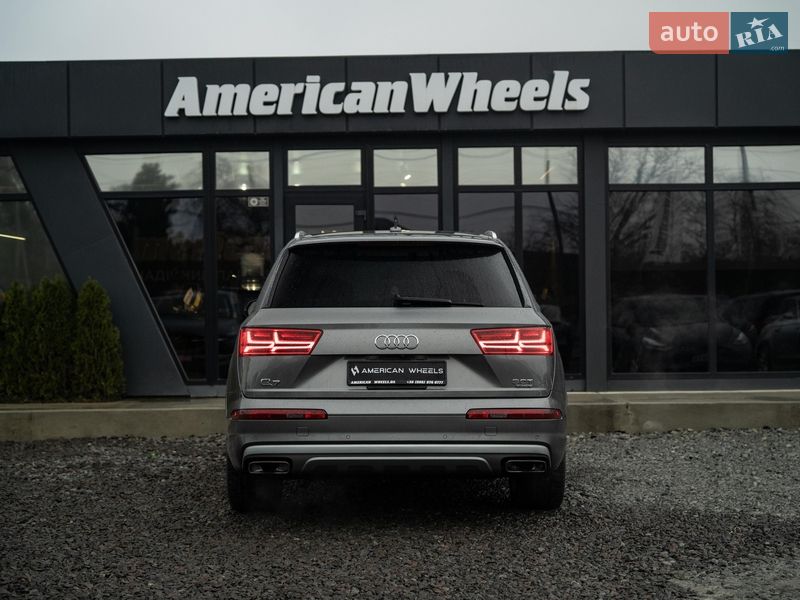 Позашляховик / Кросовер Audi Q7 2017 в Чернівцях