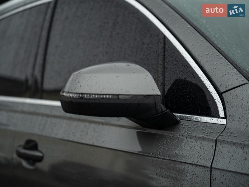 Позашляховик / Кросовер Audi Q7 2017 в Чернівцях