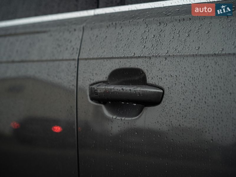 Позашляховик / Кросовер Audi Q7 2017 в Чернівцях