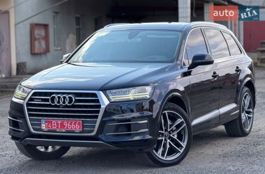 Audi Q7  2017