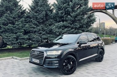 Audi Q7  2016