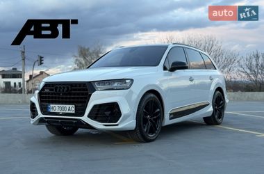 Audi Q7  2016