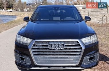 Audi Q7  2017