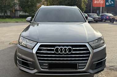 Audi Q7 2017