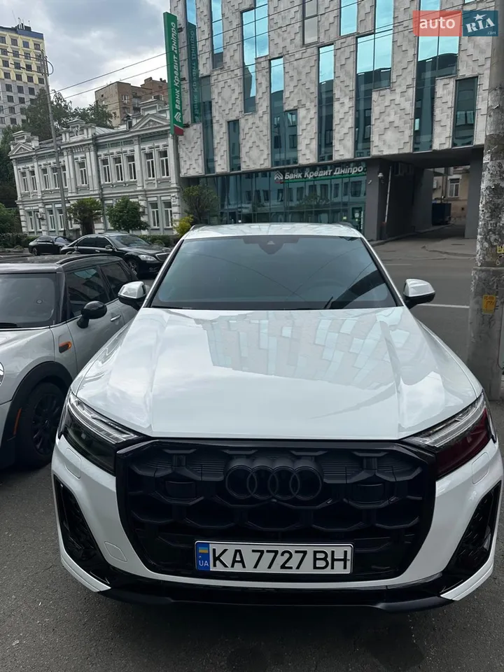 2025 Audi Q7 - фото 1