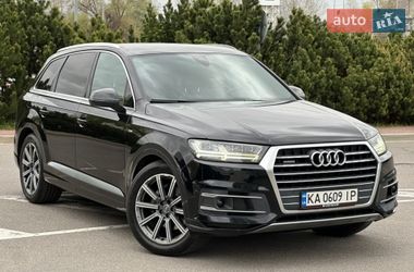 Audi Q7  2017