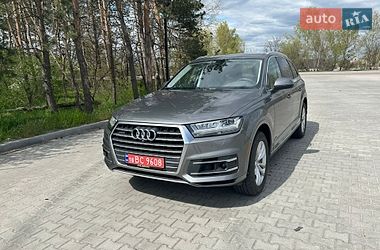 Audi Q7  2016