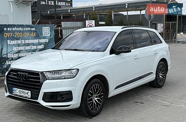 Audi Q7  2016