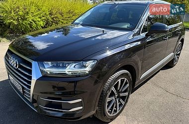 Audi Q7  2019
