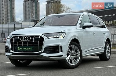 Audi Q7  2022