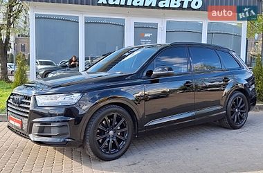 Audi Q7  2016