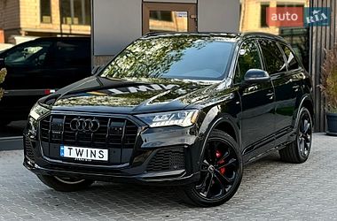 Audi Q7  2022