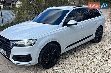 Audi Q7  2017