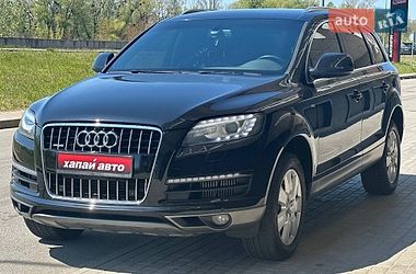 Audi Q7  2013