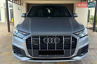 Audi Q7  2022