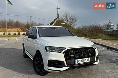 Audi Q7  2020