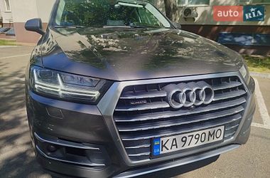 Audi Q7  2018