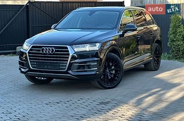 Audi Q7  2017