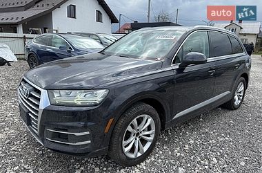 Audi Q7  2016