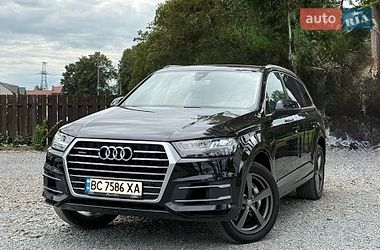 Audi Q7  2016