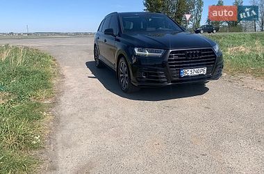 Audi Q7  2017