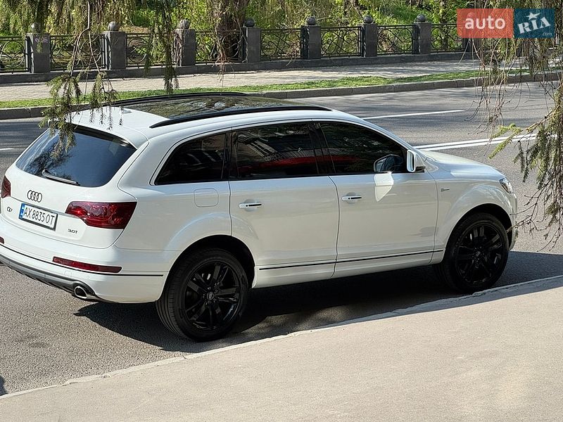 Внедорожник / Кроссовер Audi Q7 2013 в Харькове