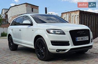 Audi Q7  2013