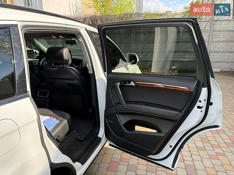 Внедорожник / Кроссовер Audi Q7 2013 в Харькове