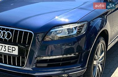 Audi Q7  2012