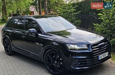 Audi Q7  2015