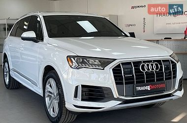 Audi Q7  2023