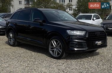 Audi Q7  2017