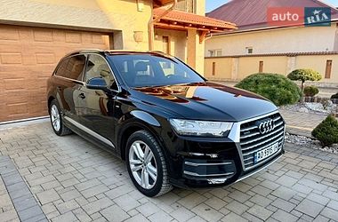 Audi Q7  2017