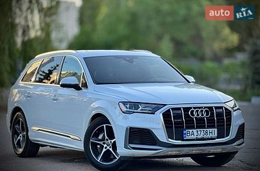 Audi Q7  2021