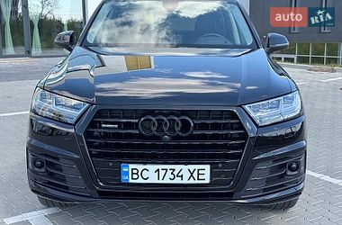Audi Q7  2017