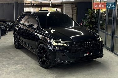 Audi Q7  2020
